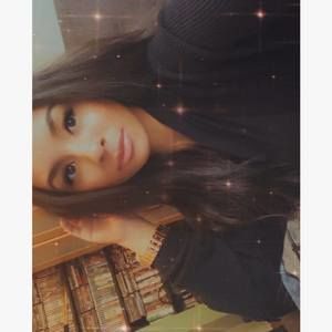 Meet your Posher, Monique